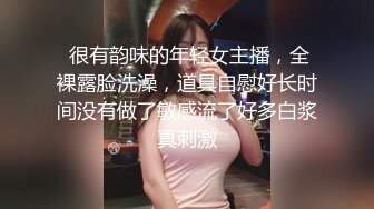 年轻小伙和美少妇白天在家地铺啪啪自拍 最后女的说你没射