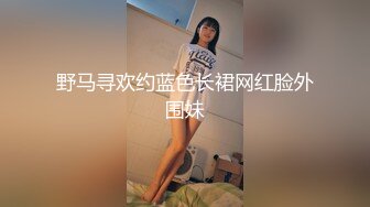 老婆逼里一个鸡巴嘴里还得含一个