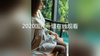 情欲四射推特网红尤物『甜心宝贝』超短裙眼镜骚货女友玩电脑被大屌男友后入口爆