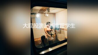   真实操女友 在宿舍大奶眼镜美眉吃完鸡鸡舔完蛋蛋 直接拿嘴当逼操内射吃精 嘴小比操逼还舒坦