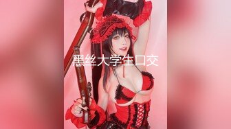 【新片速遞 】 单位女厕偷拍⭐牛仔裤配黑西服时尚范小姐姐的好毛好逼