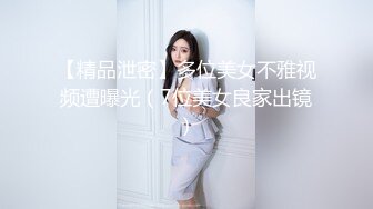 小夫妻沙发上无套多姿势啪啪操逼，睾丸好大，一顿猛操