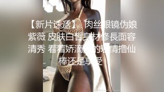 梦心玥??性感白色连衣短裙 勾勒出高挑曼妙身姿 娇媚姿态婀娜动人